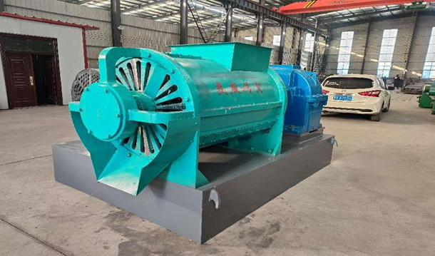 Type 400 screw grinder